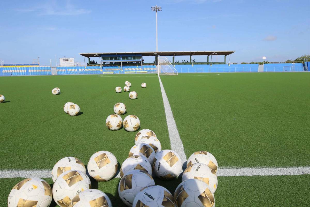 Cancha sintética, mucho calor, así es Curazao, lugar donde jugará Honduras