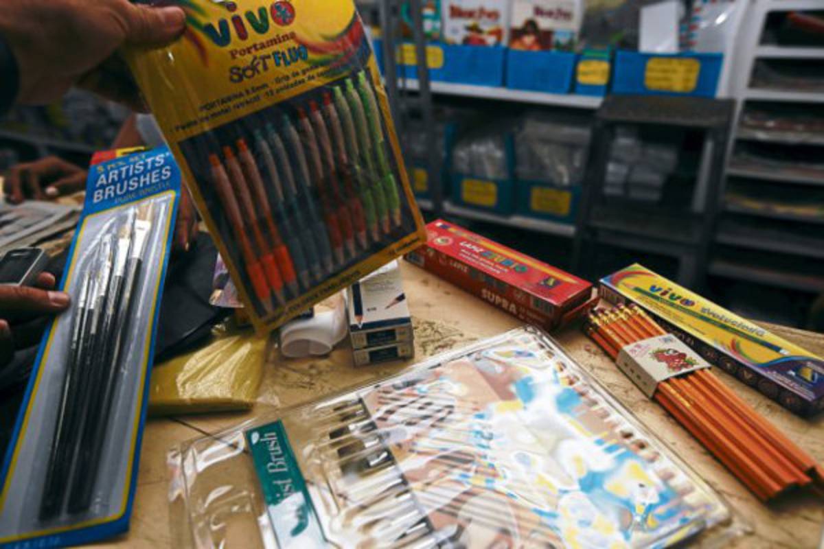 Educación quita 'feriadón' de Semana del Estudiante y arranca año con deuda acumulada