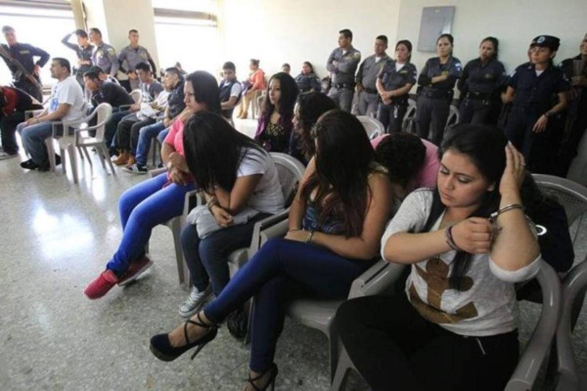 Condenan a 12 pandilleros por extorsión en Guatemala  