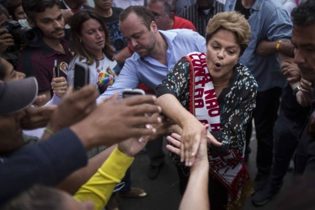 Rousseff amplió la ventaja sobre Neves en los sondeos