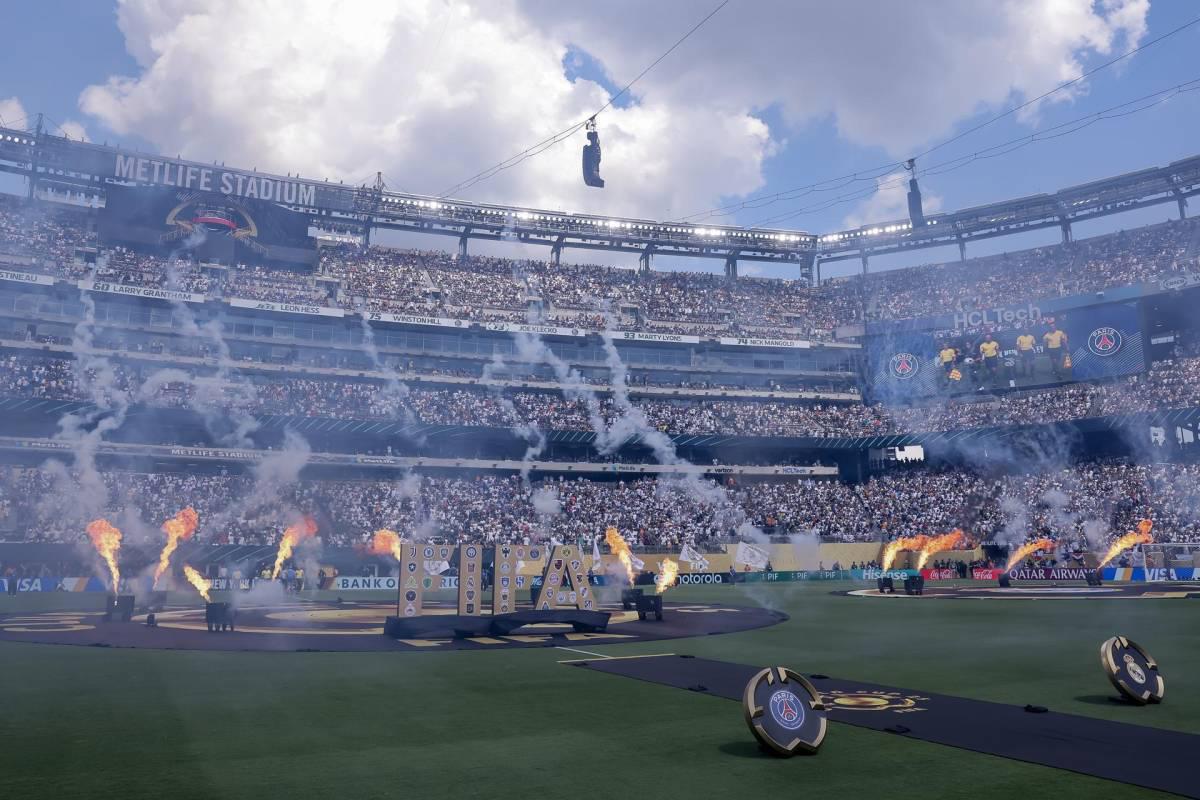 Desmayo de aficionado, el Balón de Oro, adiós a Modrić y villano del Real Madrid en goleada ante PSG