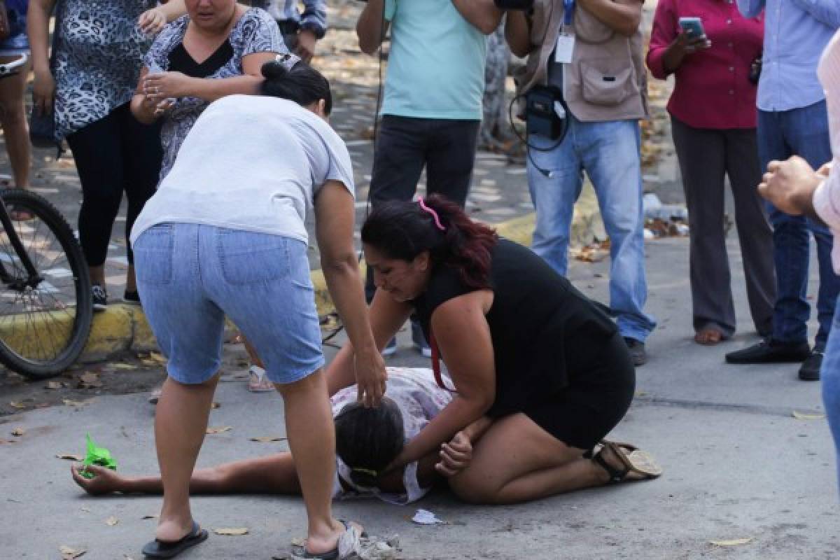 Honduras: Madre de reo se desmaya al enterarse que su hijo fue trasladado a 'El Pozo”