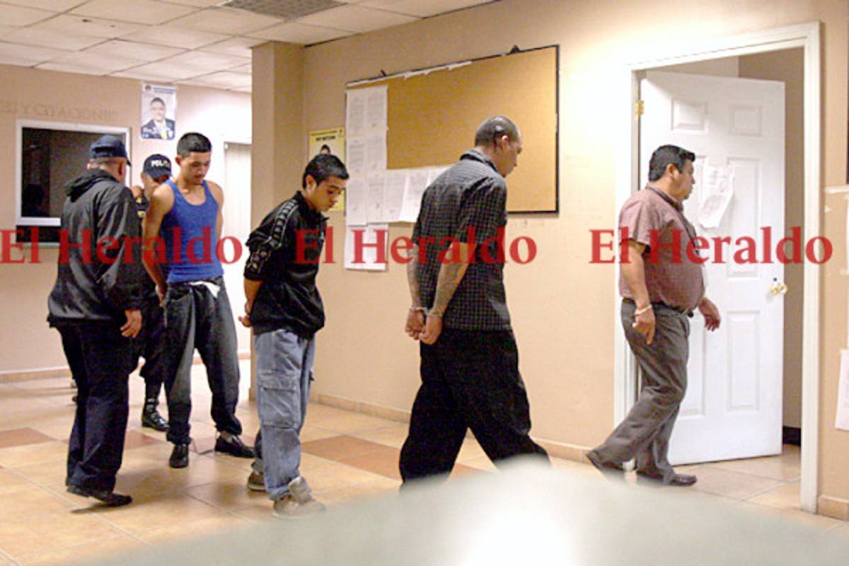 Prisión preventiva a los agentes acusados de crimen