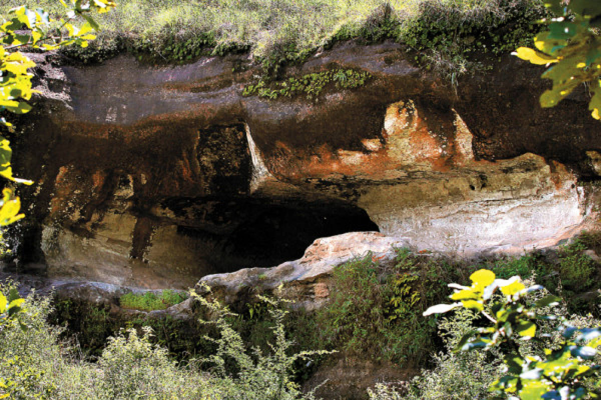 El arte rupestre de la Cueva Pintada de Ayasta