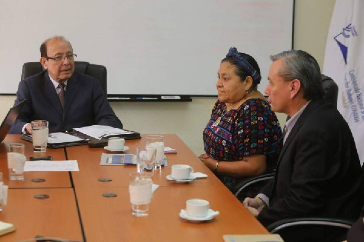 Premio Nobel de La Paz, Rigoberta Menchú de visita en Honduras