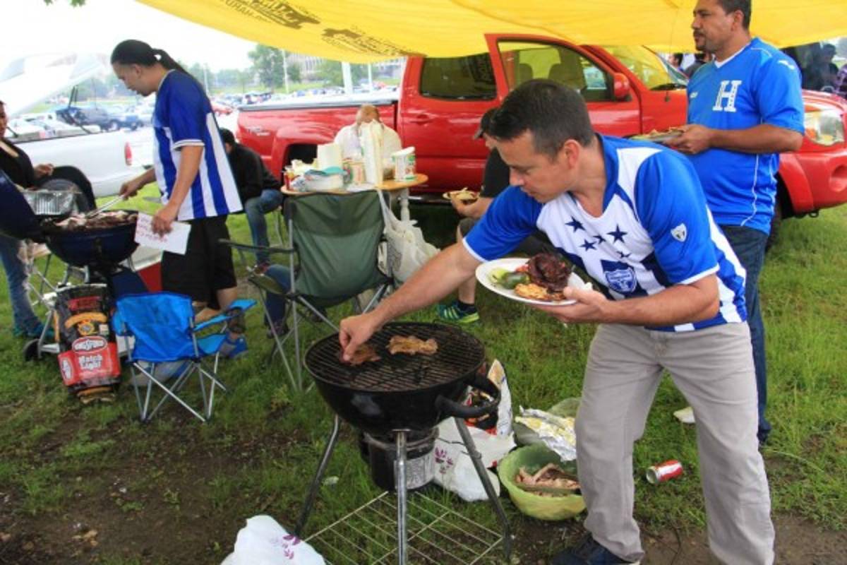 Honduras cae 2-0 ante Turquía en amistoso camino al Mundial-2014