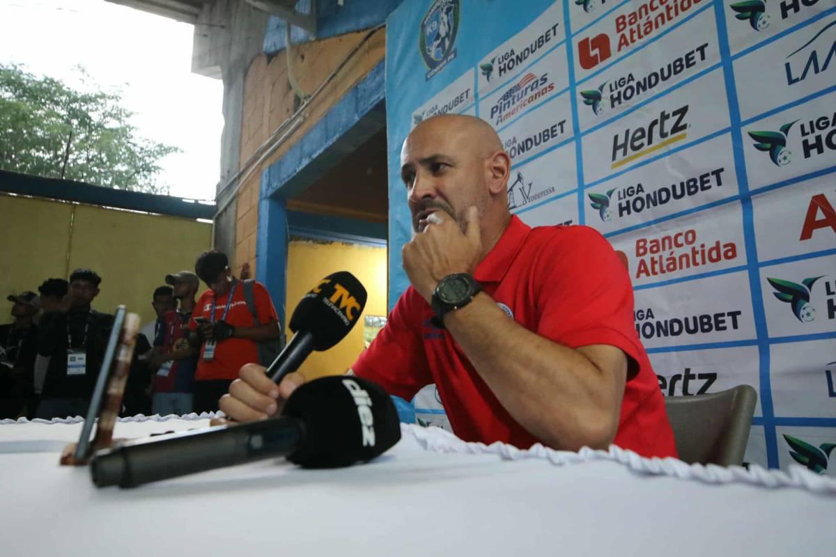 Eduardo Espinel y las razones que lo impulsaron a poner la renuncia en Olimpia