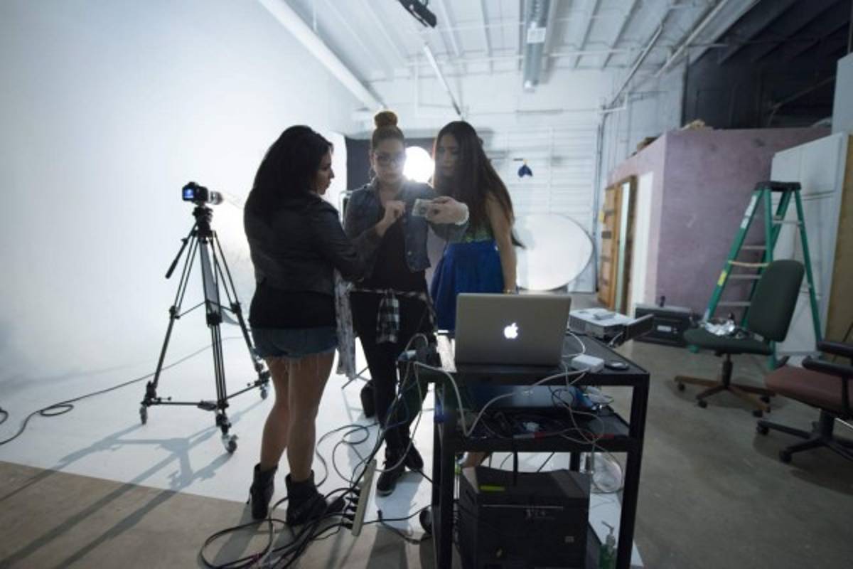 Sheyla estremece el verano con When Girl Meets Boy