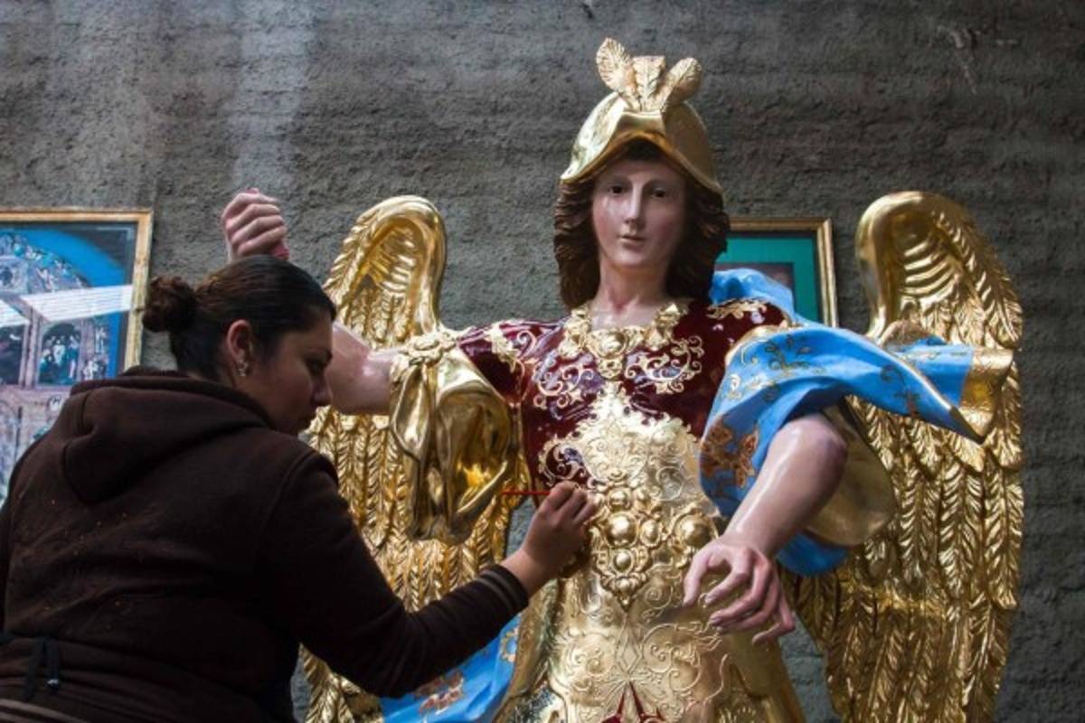 Papa 'contento' por su viaje a México, donde le espera una valla humana 'de luz'  