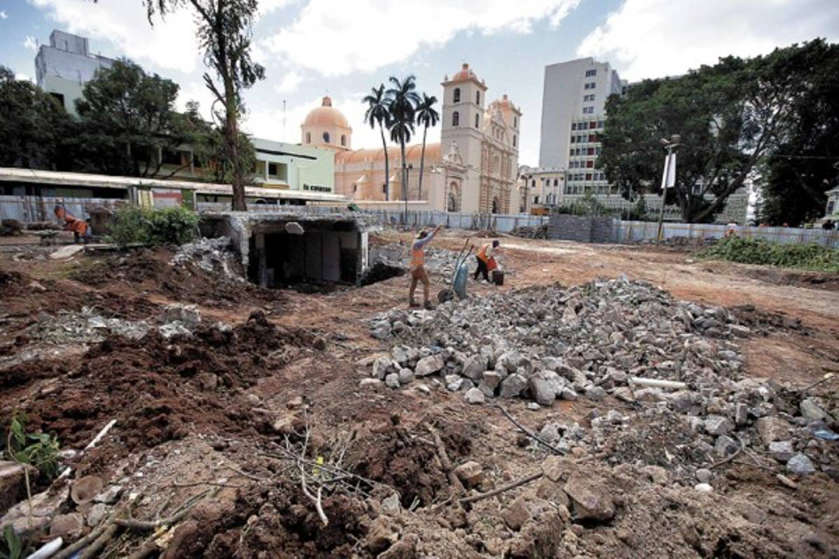 Moderno escenario revitalizará la cultura en la Plaza Central