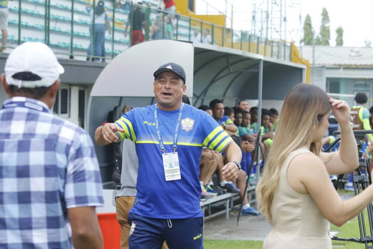 No se vio en tv: Belleza y ambiente en el Excélsior en partido de Platense-Olancho