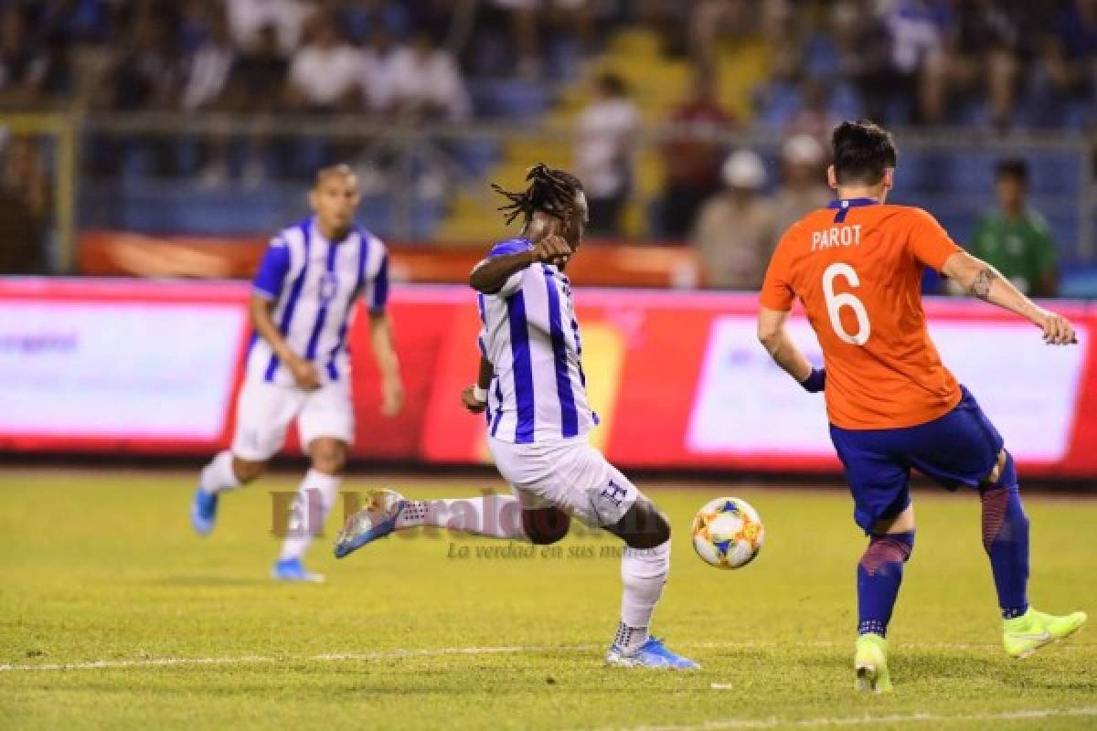 Selección de Honduras le gana 2-1 a Chile con goles de Elis y Jonathan Rubio