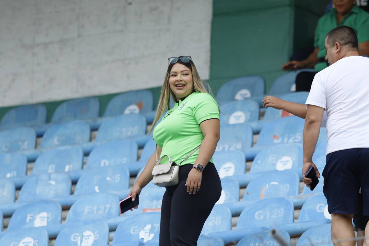 ¿Quién es? La bella periodista que se robó los suspiros y la belleza que llegó al Olímpico ¿Quién es? La bella periodista que se robó los suspiros y la belleza que llegó al Olímpico
