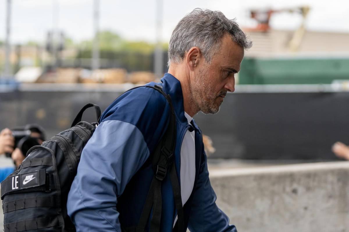 Desmayo de aficionado, el Balón de Oro, adiós a Modrić y villano del Real Madrid en goleada ante PSG