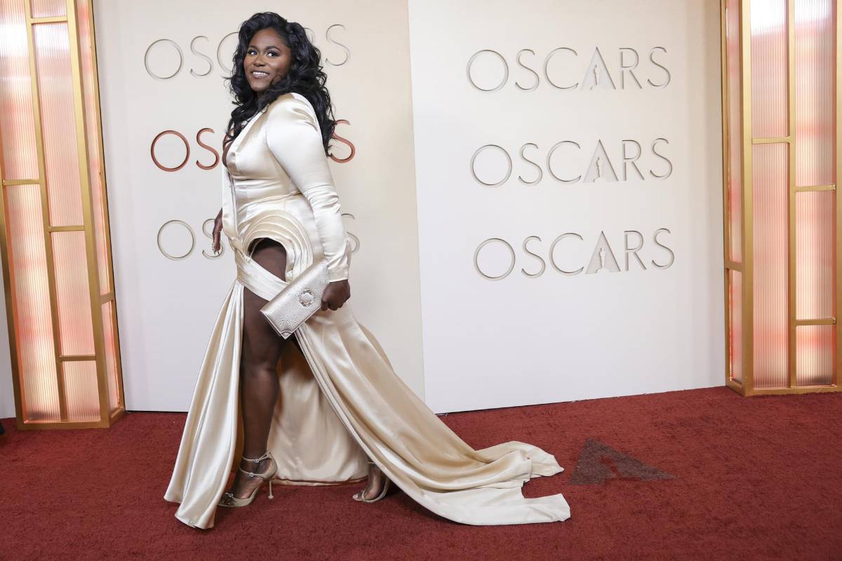 Escotes, pedrerías y plumas: los mejores looks en los Premios Oscar 2026