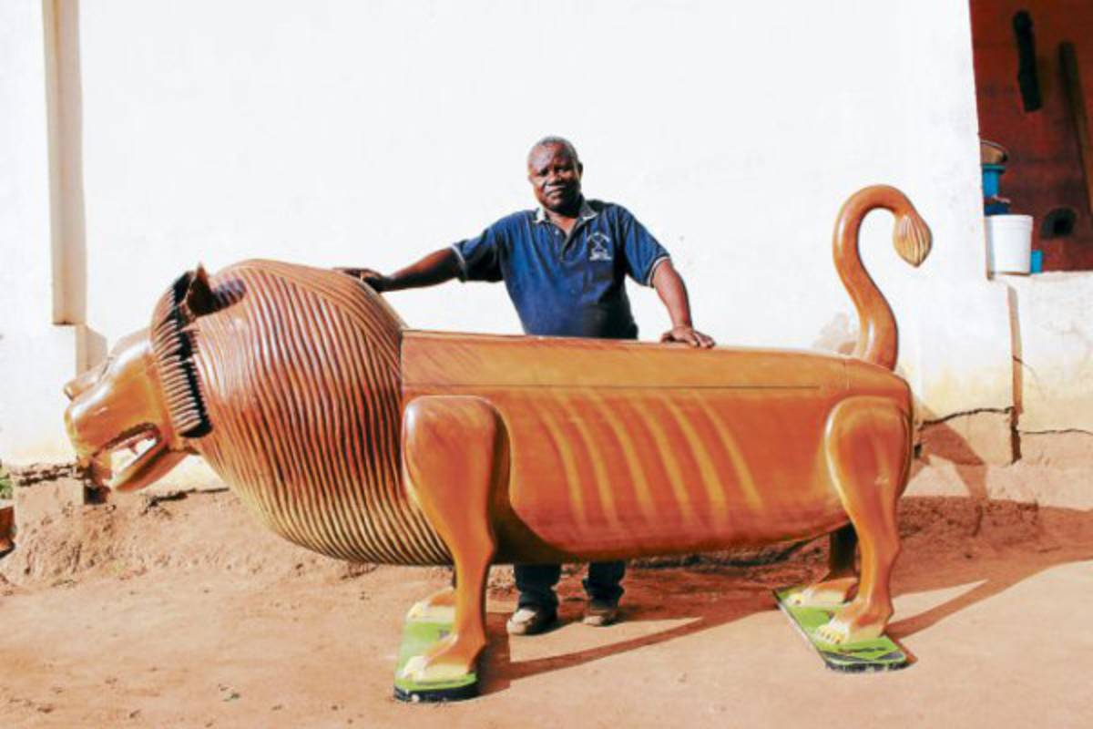 VIDEO: Ataúdes de fantasía para dar el último adiós