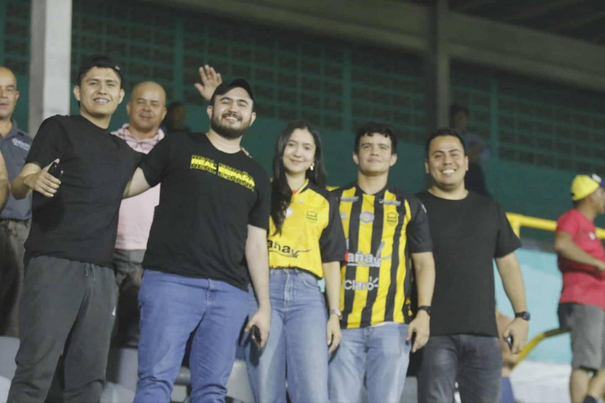 Lindas chicas y guatemaltecos invadieron SPS: El ambientazo previo al Real España vs Xelajú