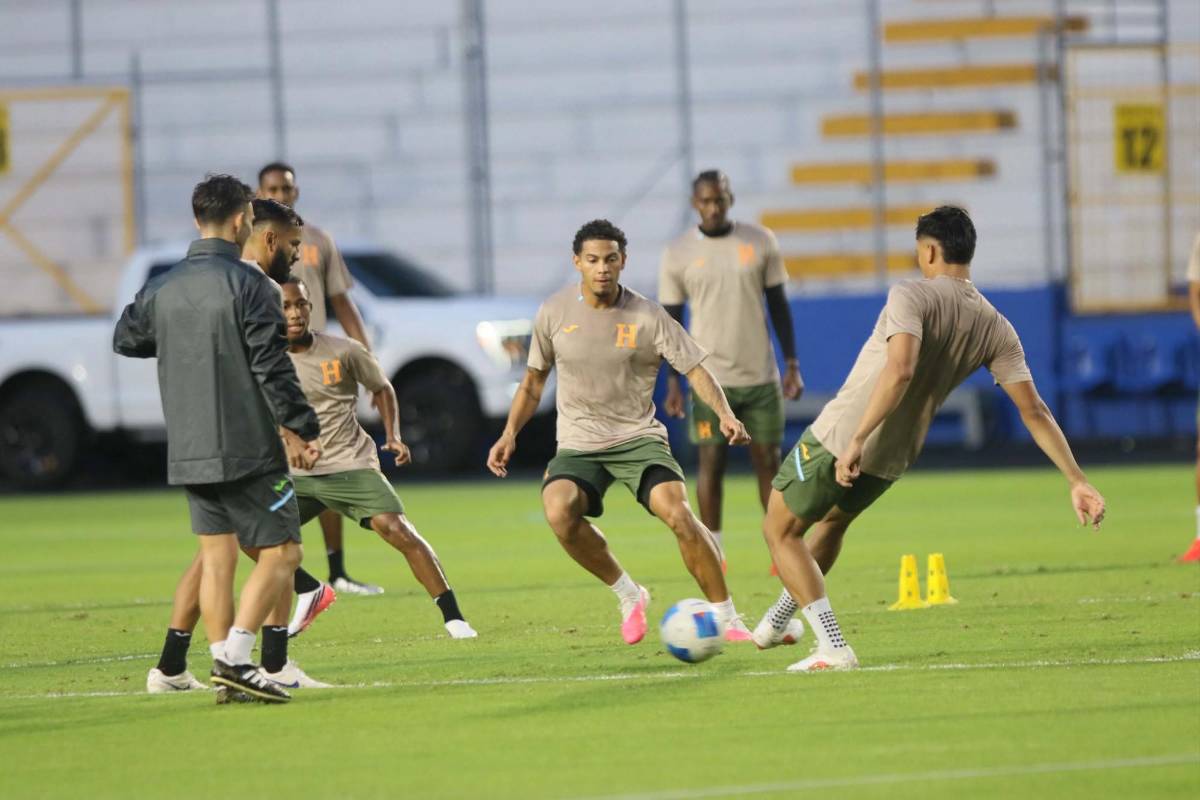 Juegos, risas, tristeza y la visita en último entreno de Honduras previo a partido ante Surinam