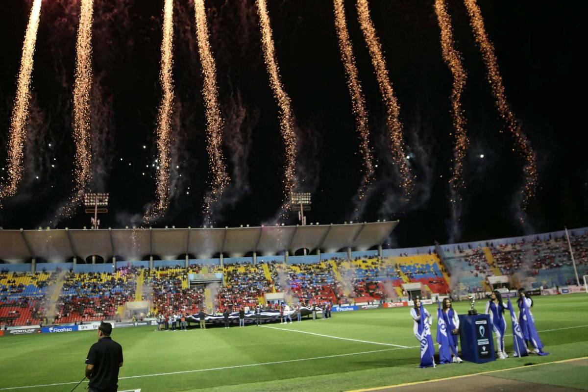 Show de luces, tristeza de Motagua y celebración del campeón Olimpia en el Nacional
