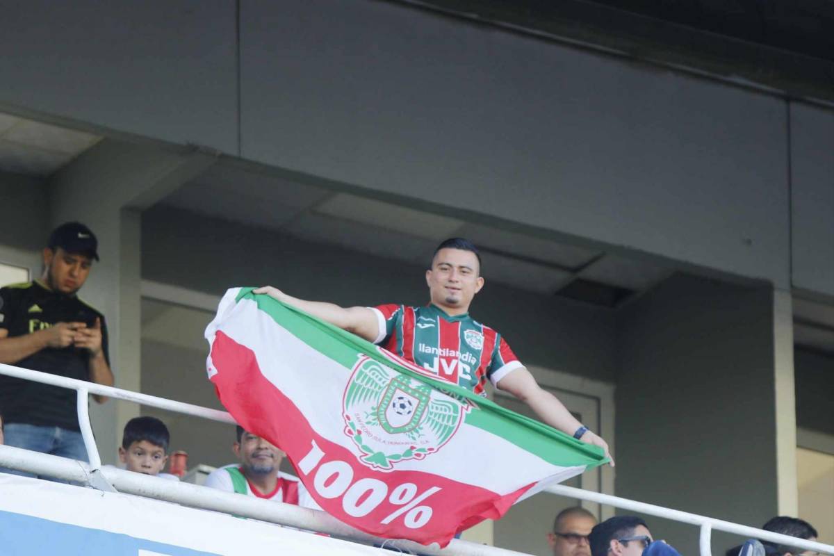 Bellas chicas, ambiente fenomenal y lo que hizo la policía previo al Marathón vs Real España