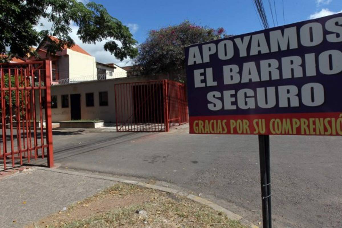 En tres semanas inicia retiro de portones ilegales