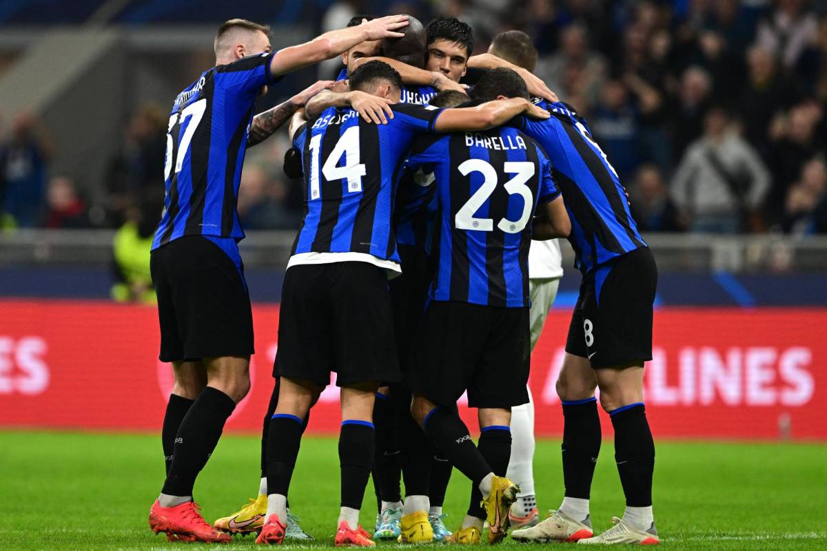 El Inter gana frente al Viktoria Pilsen y elimina al Barcelona del Champions