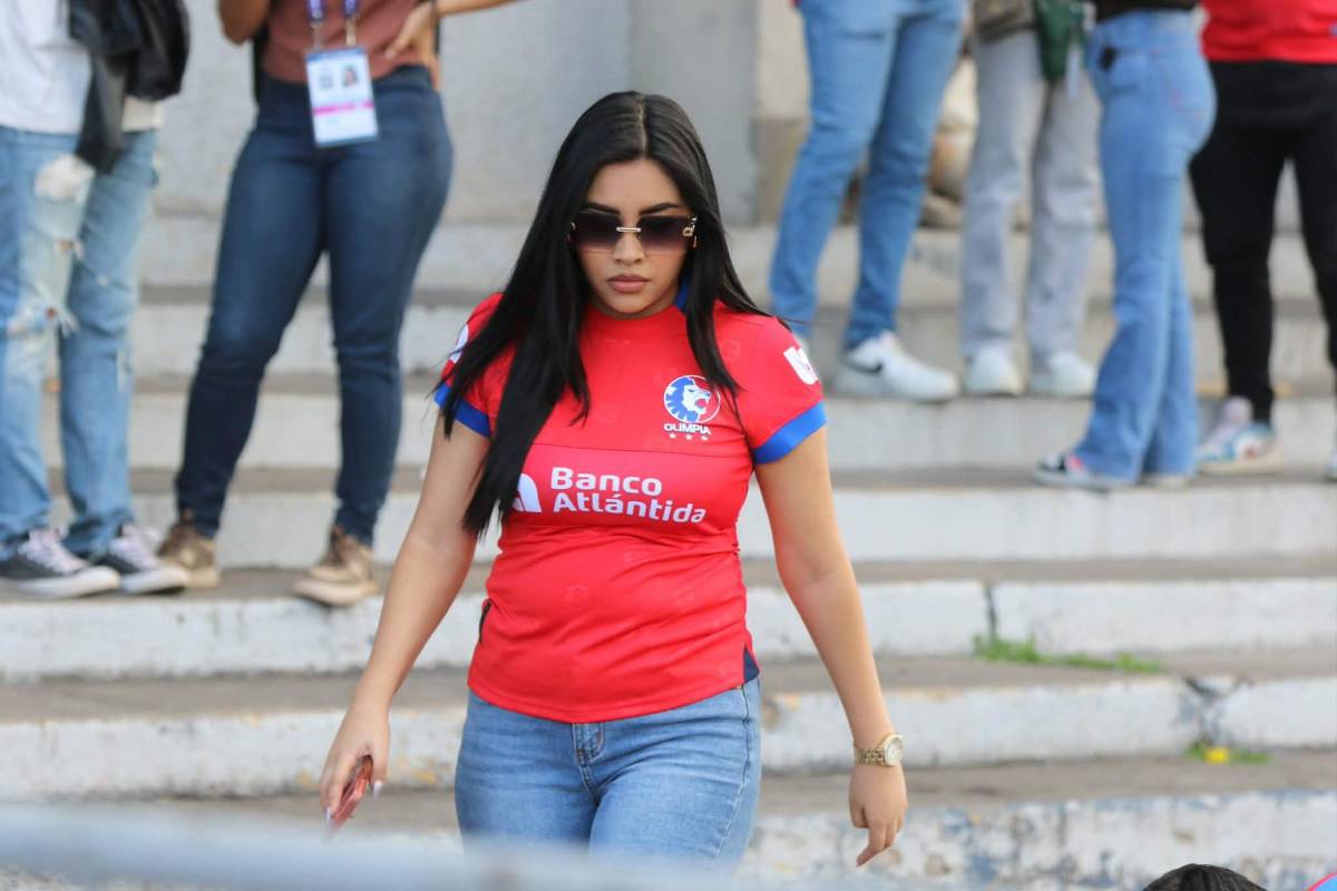 Las bellas chicas que fueron captadas en el Nacional para el Olimpia-Real España