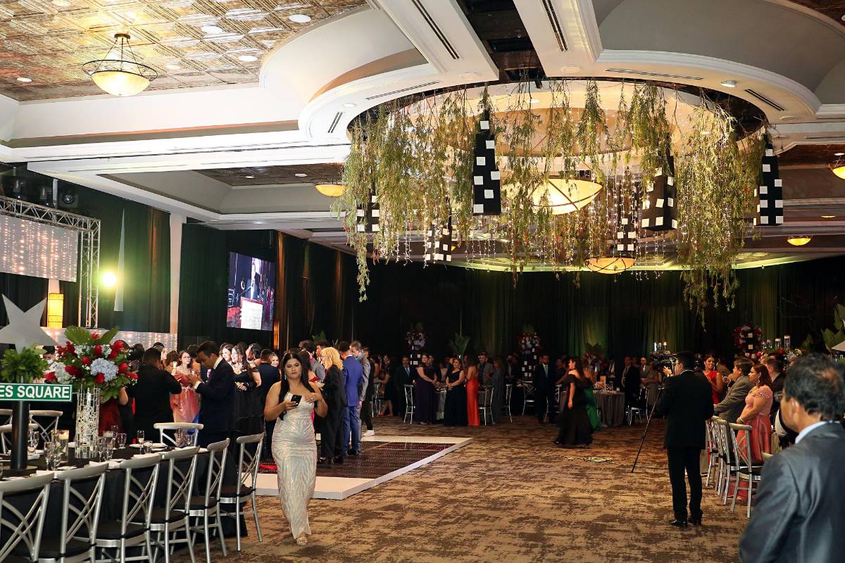 Seniors de Mayan School festejaron al estilo de New York