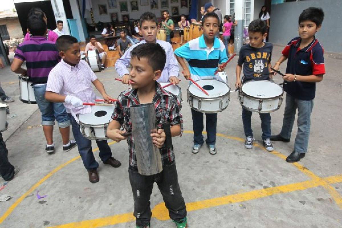 Así se prepararon las bandas para el 15 de septiembre