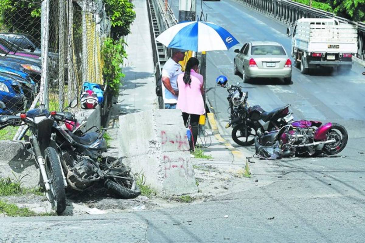 Fallece fémina en encontronazo de motociclistas en Comayagüela