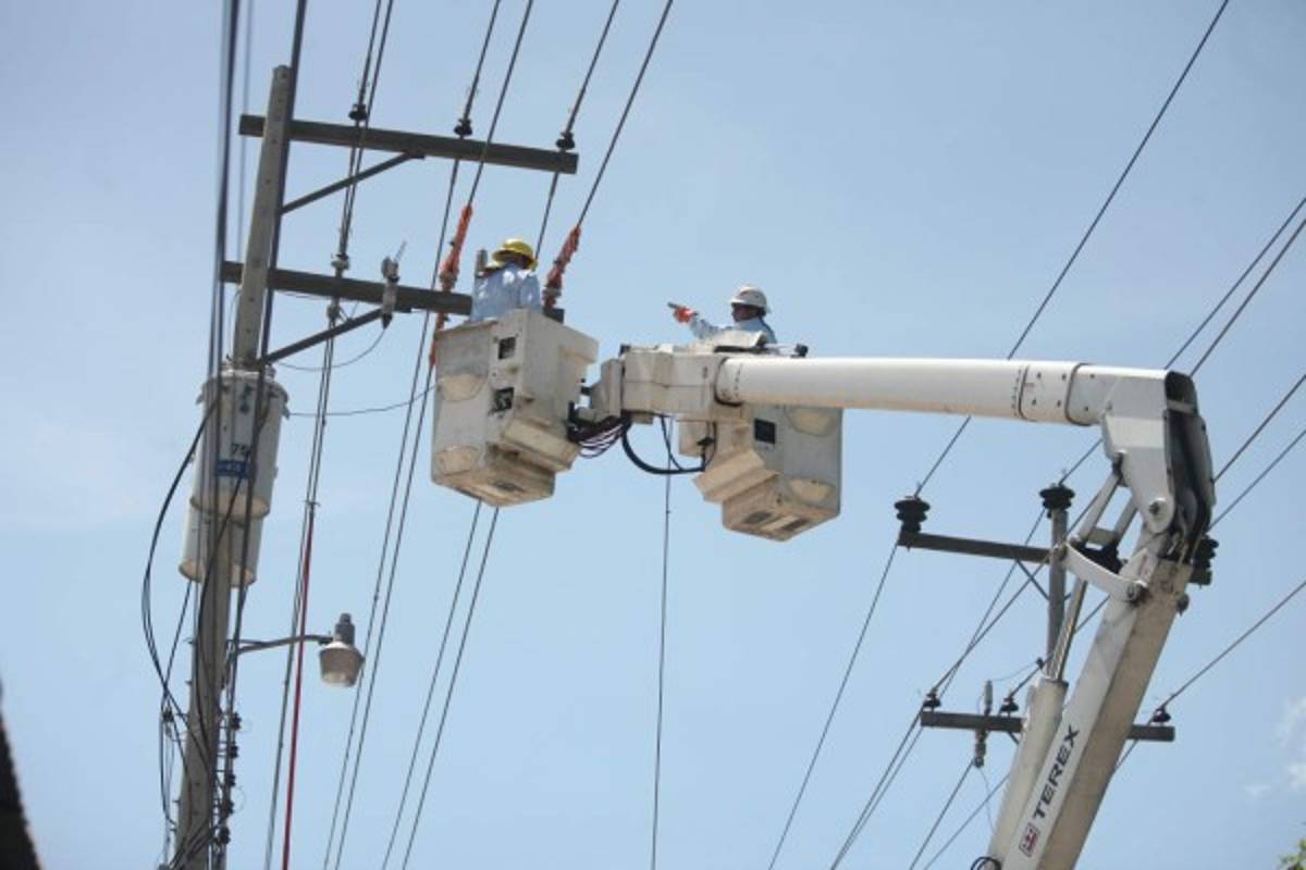 Sin electricidad, norte y sur de la capital