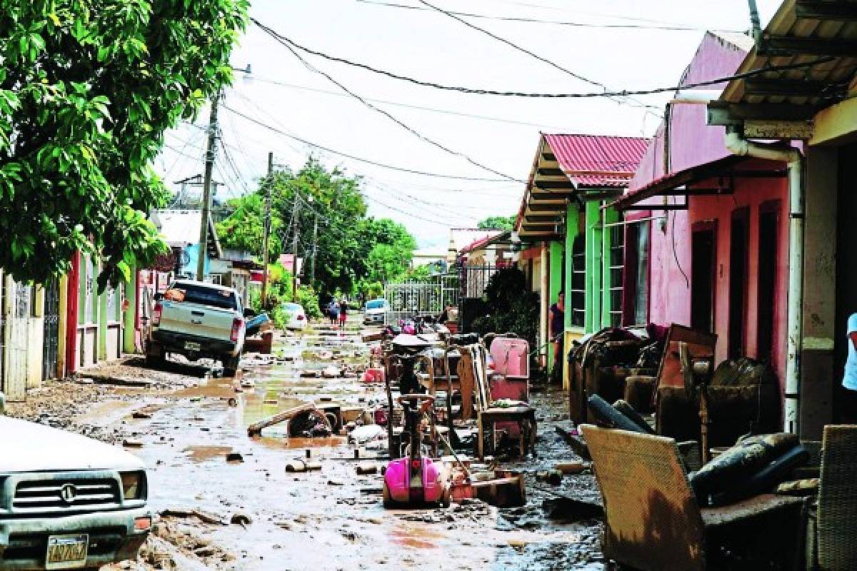 Afectados por inundaciones provocadas por Eta urgen mayor asistencia