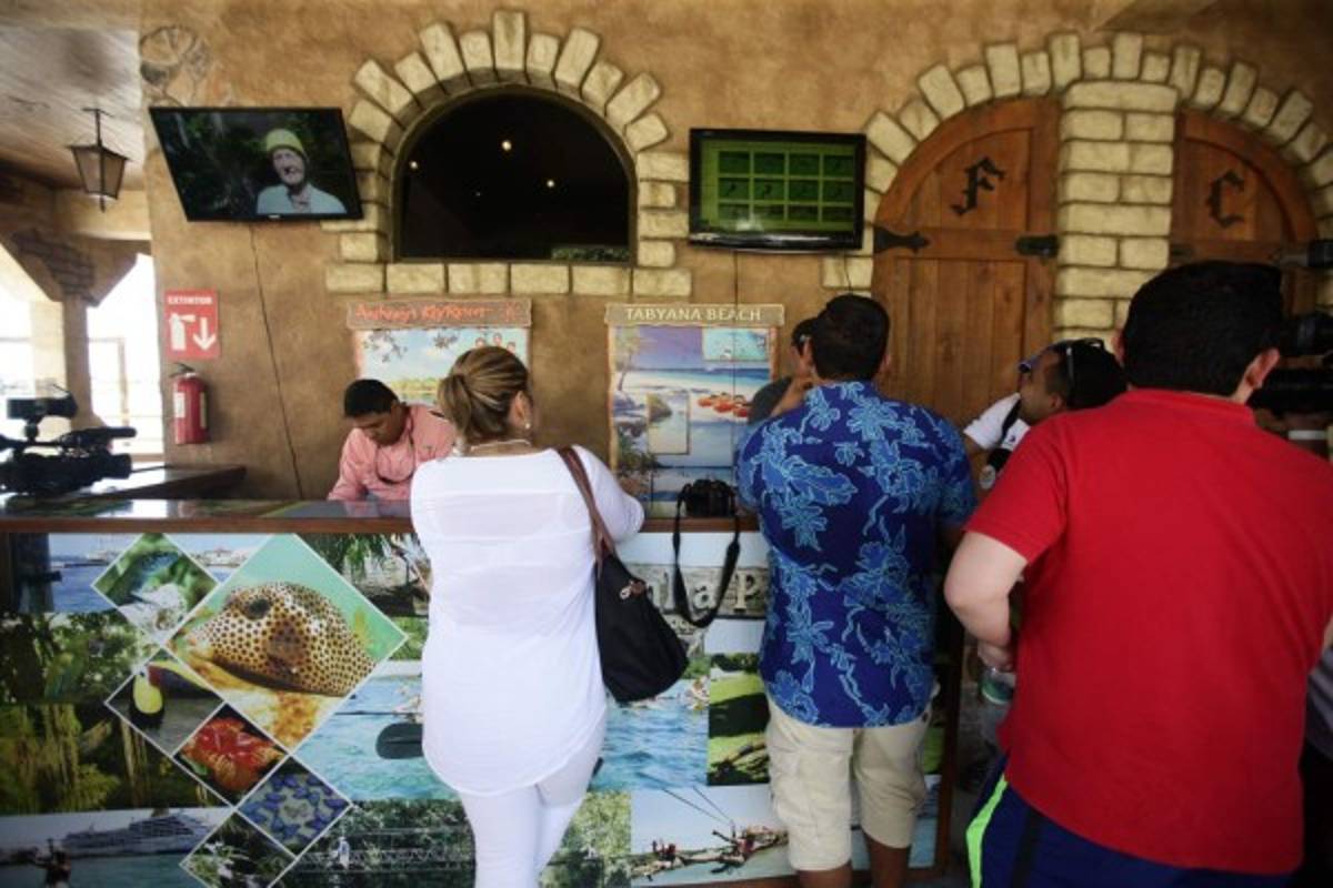 Cultura y adrenalina al visitar el Museo del Jade y el canopy Monkey La-La Zip