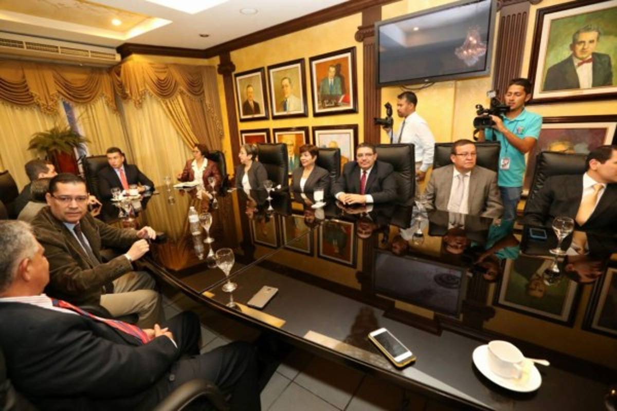 Honduras: Extradiciones y consistencia de los fallos las tareas pendientes de la nueva Corte