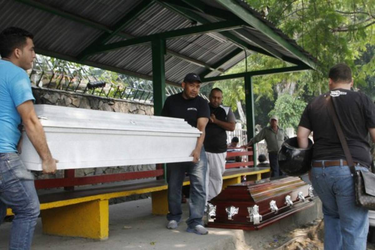 Videos son clave en masacre de cinco personas