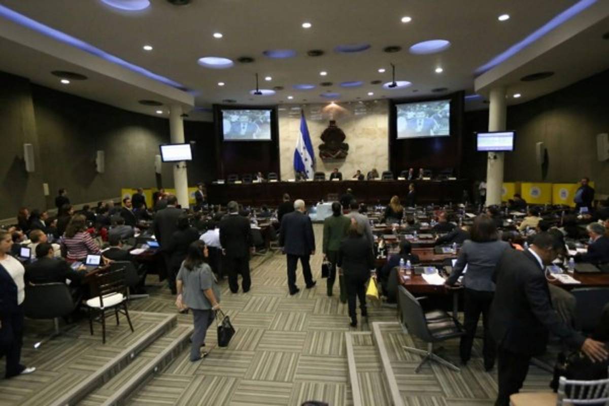 Honduras: Unos 7 candidatos a magistrados a la Corte quedarían descartados