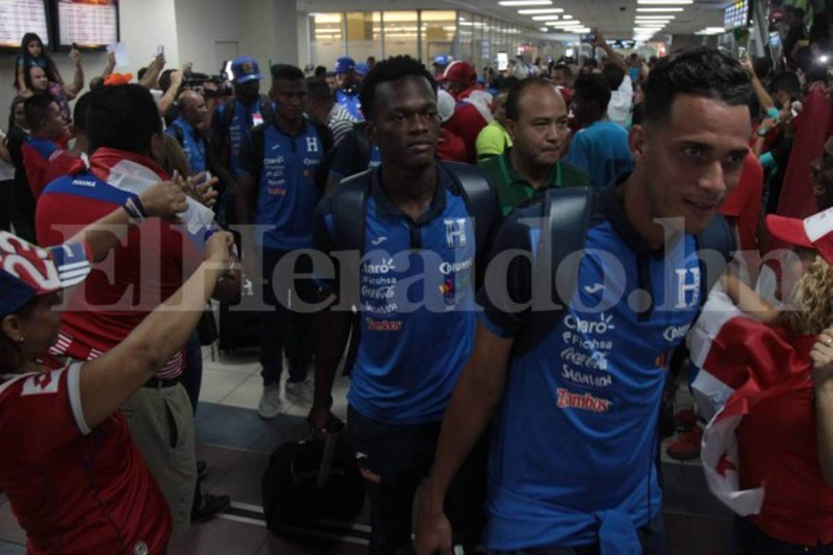 Jorge Luis Pinto, seleccionador de Honduras, vivió un show en Panamá