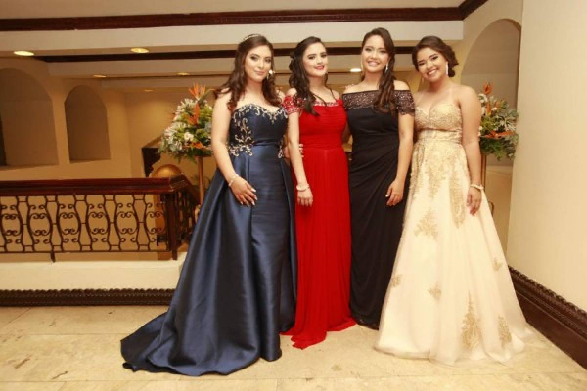 La fiesta prom de Saint Raphael's School