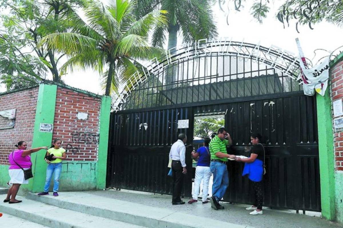 Educación: Excluidos de las aulas 889,116 niños y jóvenes de Honduras