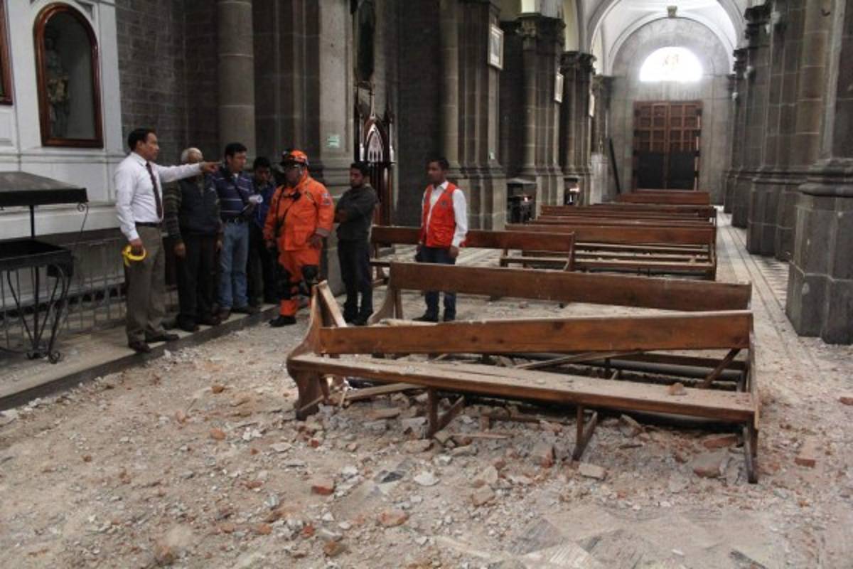 Aumentan a cinco los muertos por sismo de 6.9 grados en Guatemala y sur de México