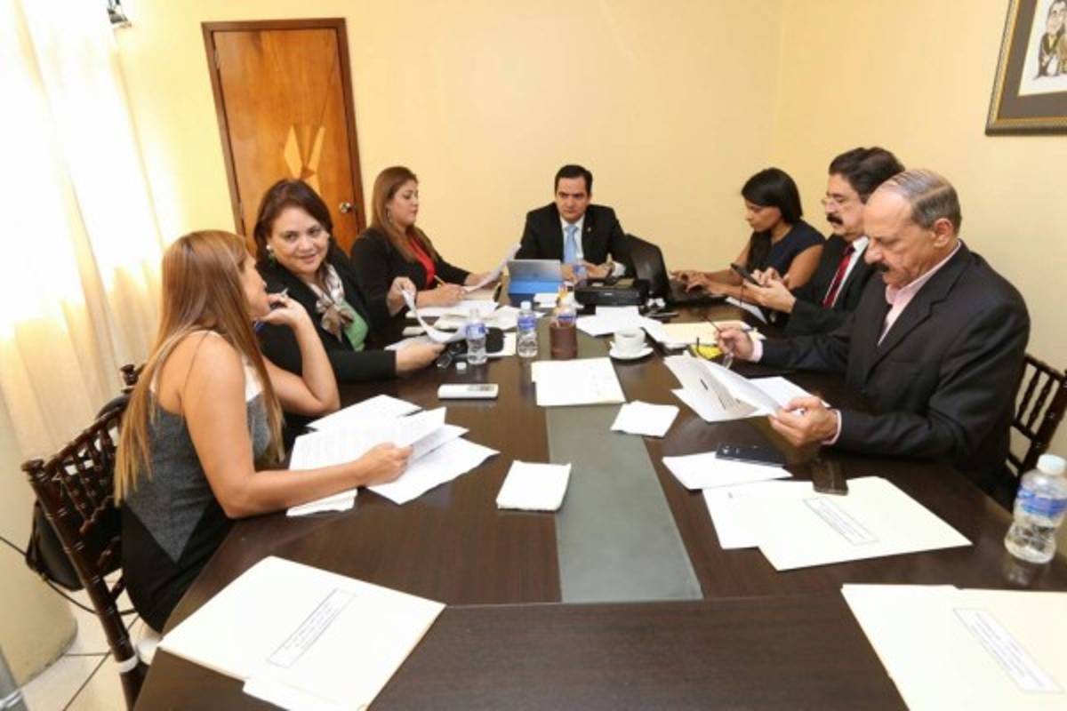 Núñez: El voto y el escrutinio será público. Decidido!