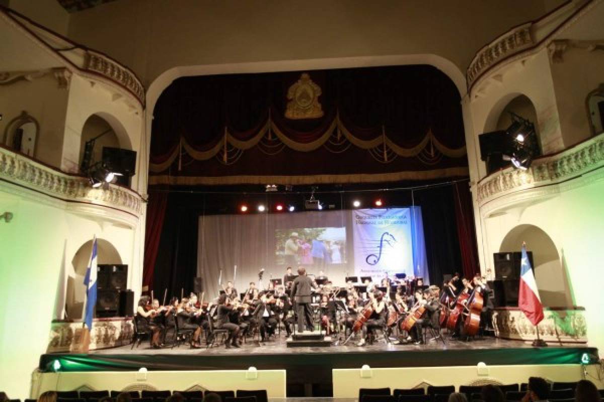 La Orquesta Filarmónica dio concierto