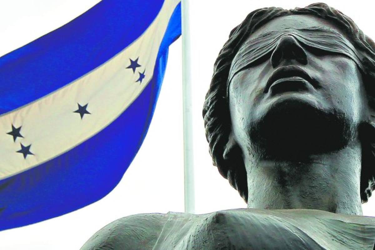 La idea de realizar juicios virtuales a los privados de libertad en Honduras genera discrepancias