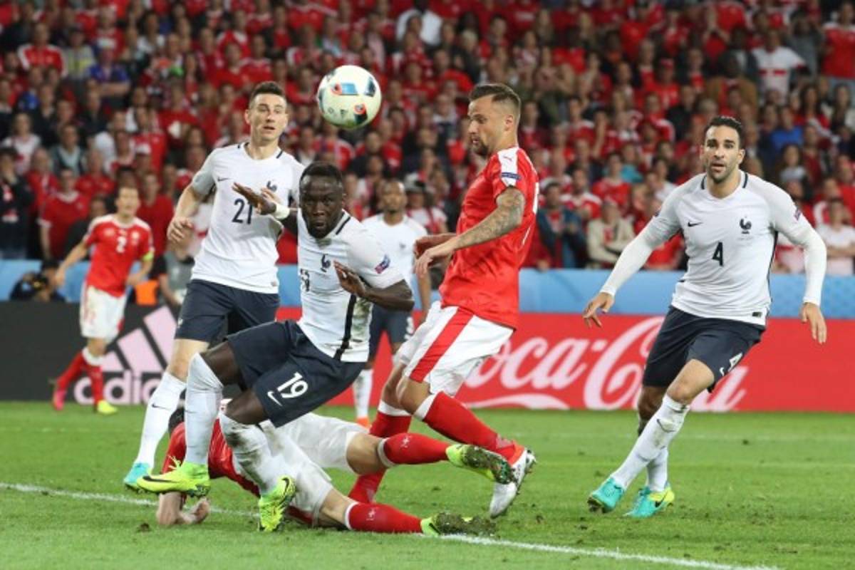 Francia primera del grupo A y Suiza segunda tras su empate (0-0)