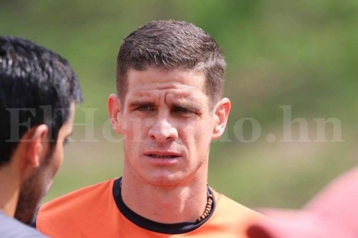 El portero de Motagua Jonathan Rougier entrenó por separado por una sobrecarga  