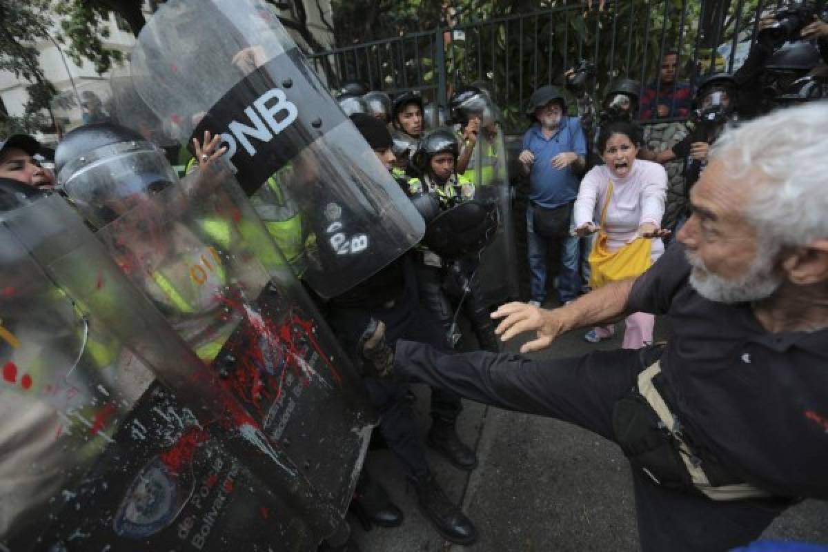 Venezuela: oposición toma vías para intensificar protestas