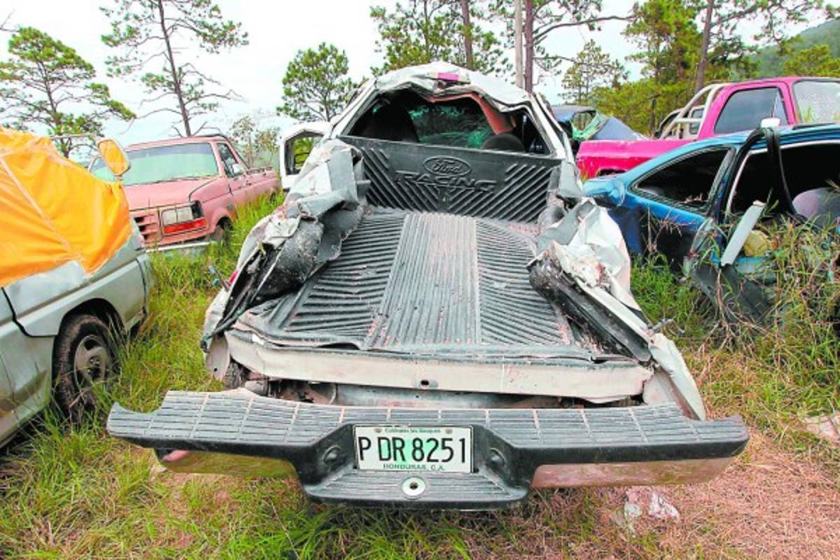 Mueren tres jóvenes en accidente de Tránsito
