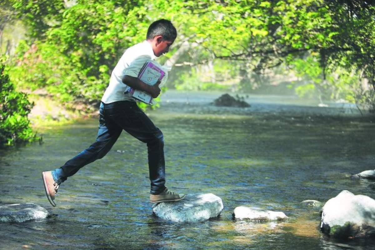 En El Matearal inicia jornada de solidaridad de 'La Maratón del Saber'