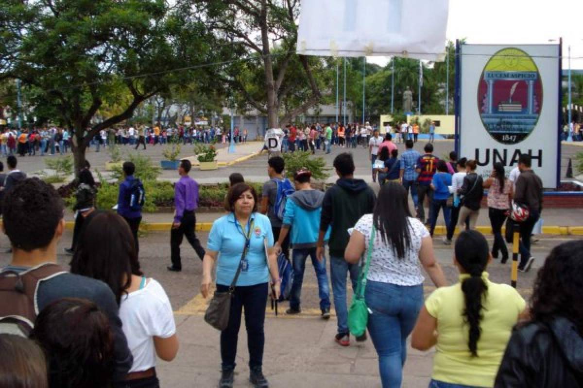 Honduras: Universitarios con falta de cupos en la prematrícula de la UNAH