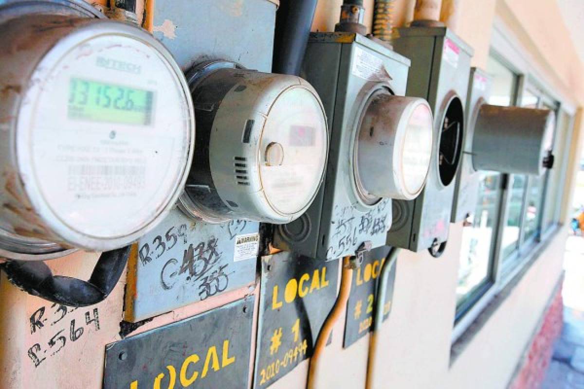 Devolverán a clientes cobros indebidos aplicados por Empresa Energía Honduras